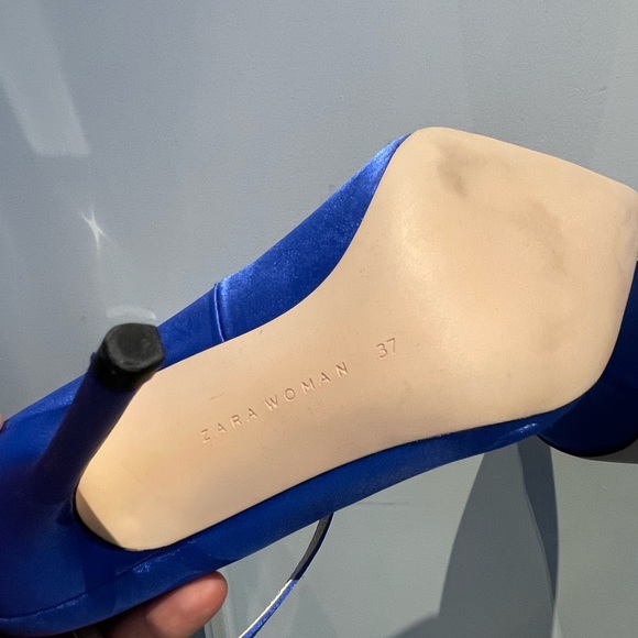 ZARA WOMAN. Brand new blue silk stiletto heels - Picture 4 of 4